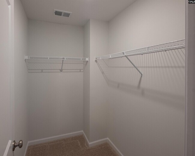 Building Photo - 572 Whippoorwill Dr
