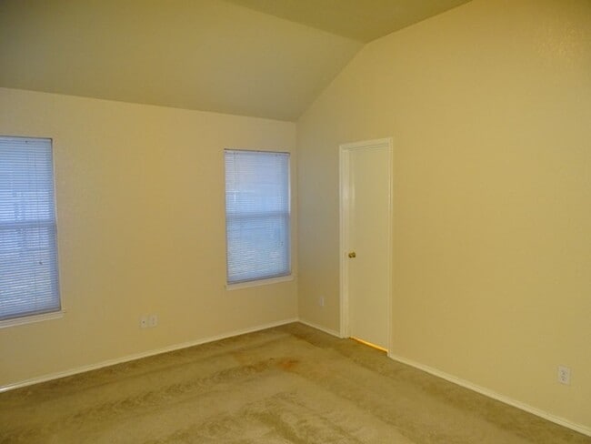 Building Photo - 6046 Mountain Meadow