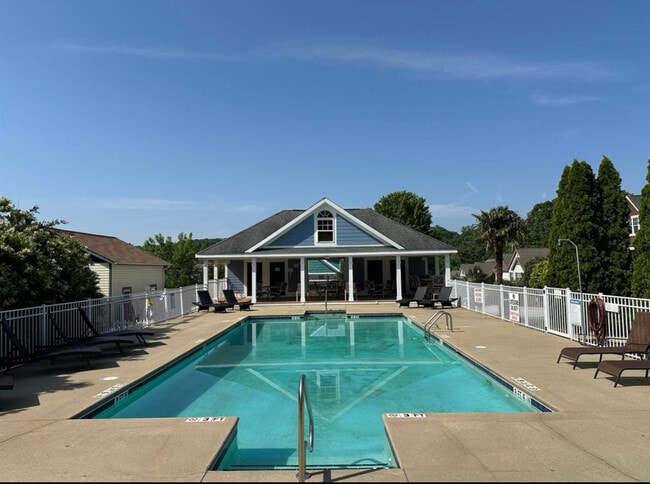 Building Photo - 715 Landrum Trl