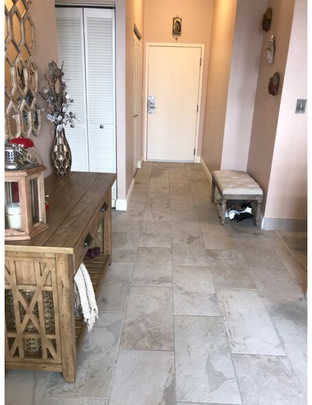 Hallway - 150 Orleans St