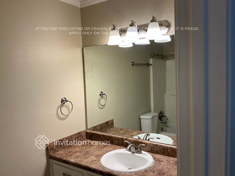 Building Photo - 2742 Mountbery Dr