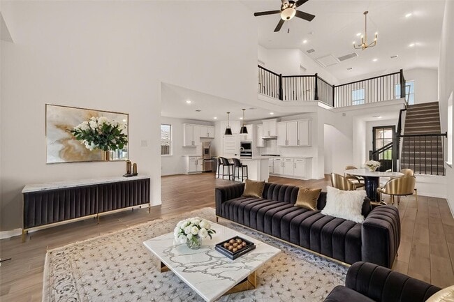 Building Photo - 7327 Blue Gentiana Ln