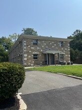 Building Photo - 564 Grand Ave