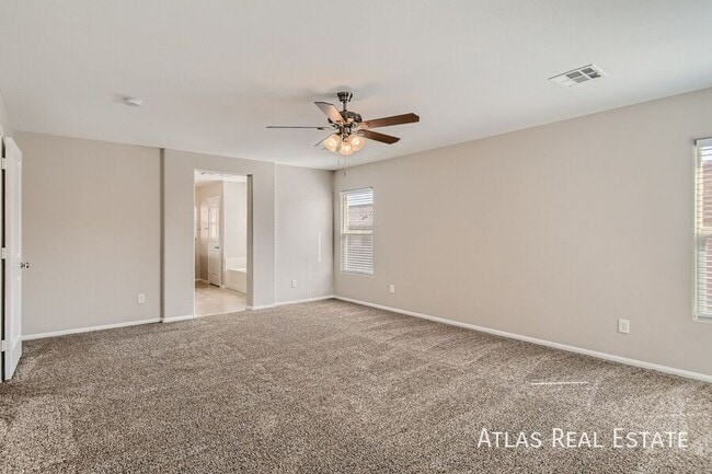 Building Photo - 6645 Evening Grosbeak Pl