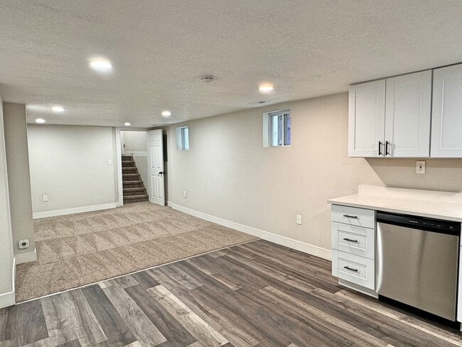 Building Photo - 3250 Meade St