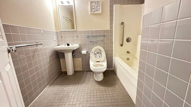 Building Photo - 22 Bay State Rd