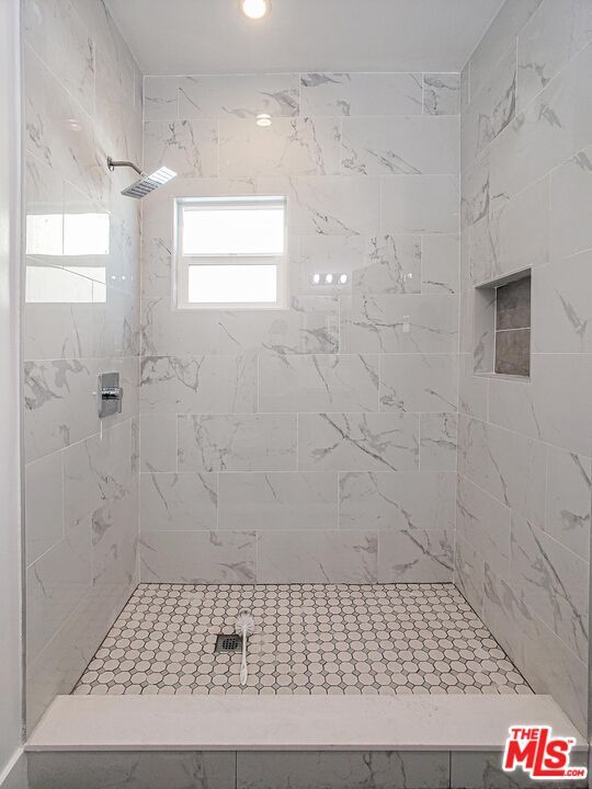 Building Photo - 2957 Francis Ave