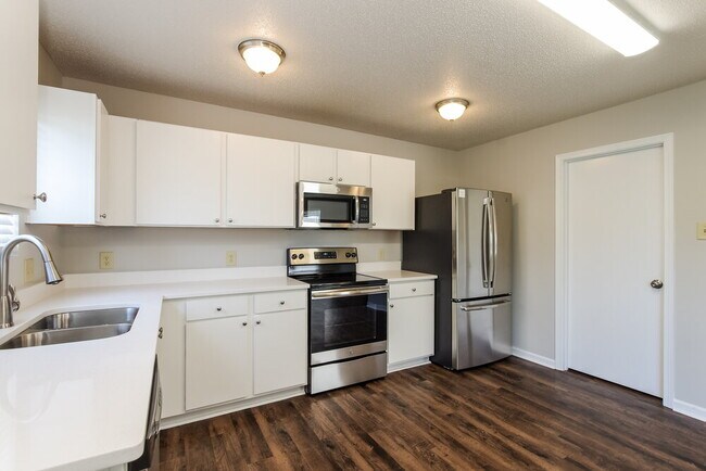 Building Photo - 6647 Wicked Oak Ln