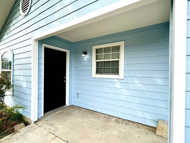 Building Photo - 2908 Green St