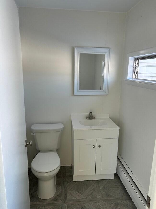 Building Photo - 1943 Smoketown School Rd