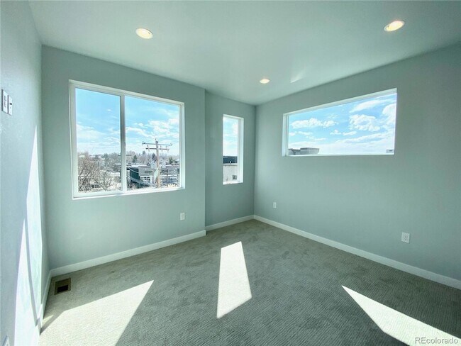 Building Photo - 3539 S Pennsylvania St