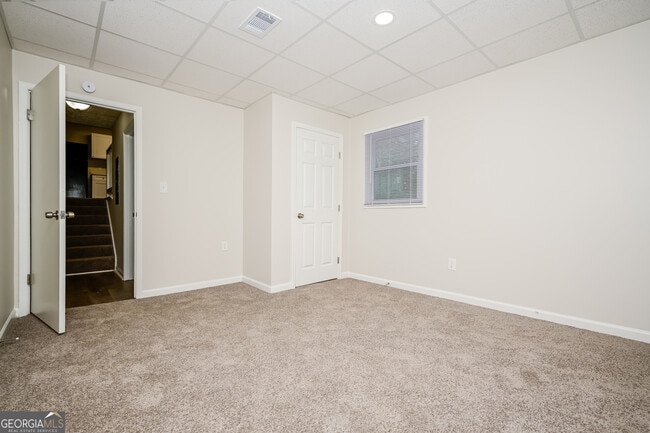 Building Photo - 40 Derby Country Dr