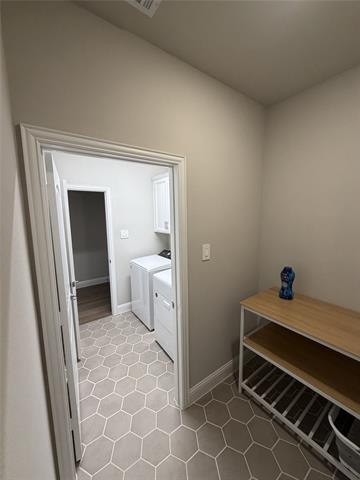 Building Photo - 328 Greenhouse Dr