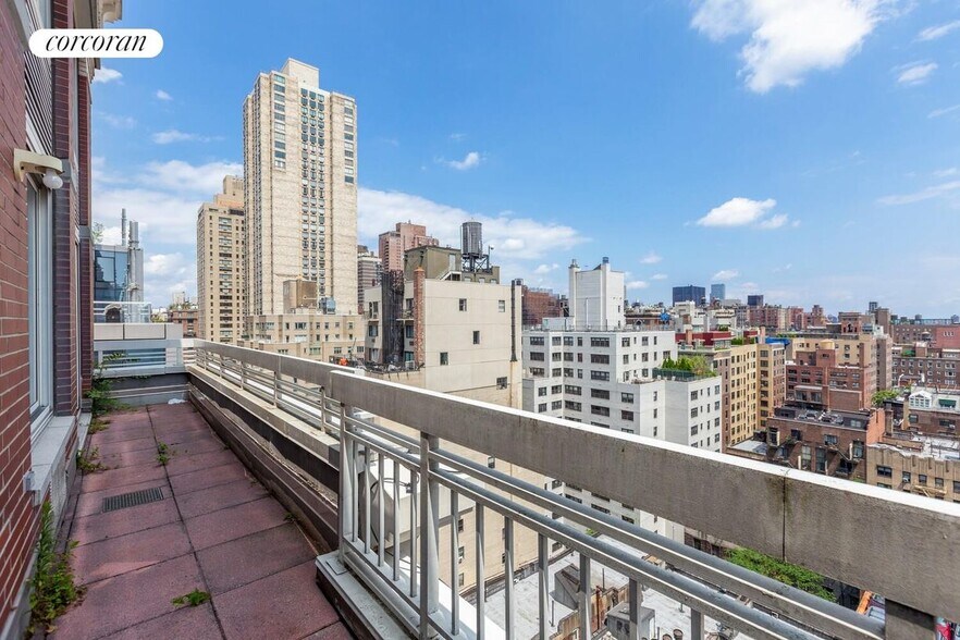 Building Photo - 170 E 87th St