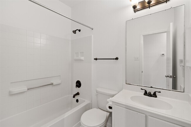 Building Photo - 5425 Jefferson St