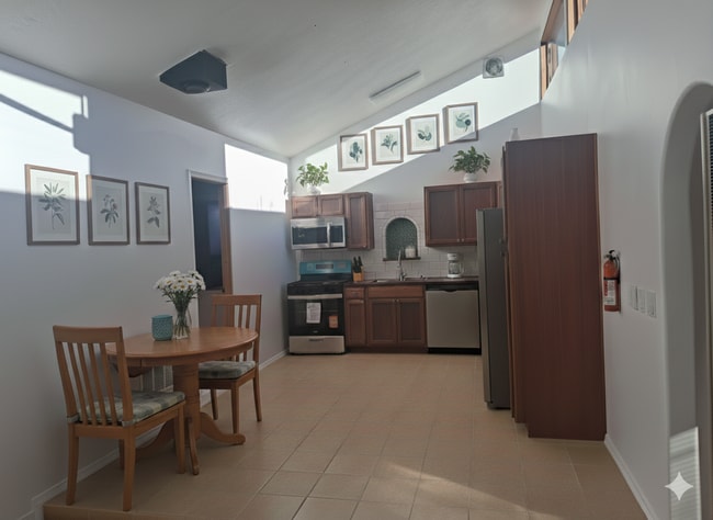 Building Photo - 98 NM-369