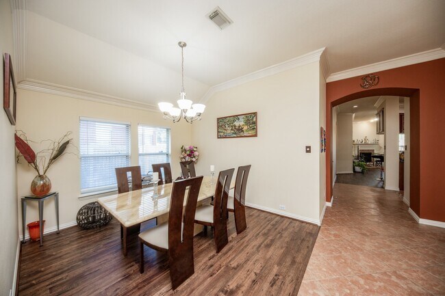 Building Photo - 9034 Necklace Tree Ln