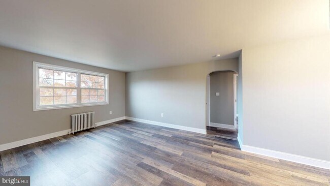 Building Photo - 5318 8th Rd S