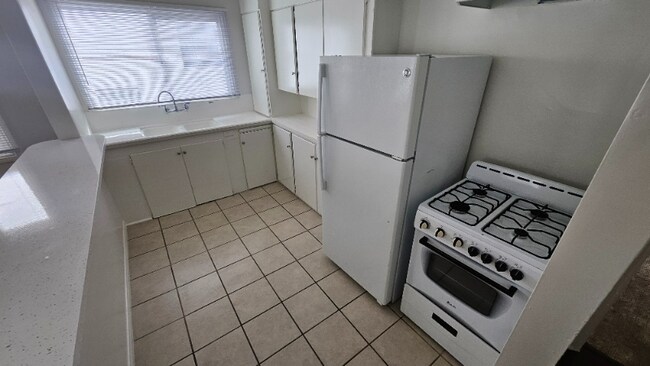 Building Photo - 228 S Tower Dr