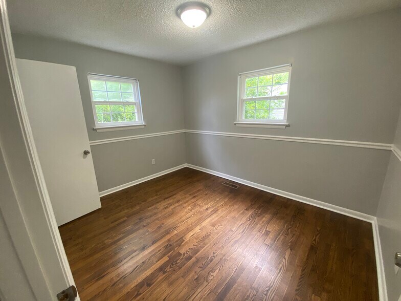 Bedroom 3 - 83 Vero Beach St
