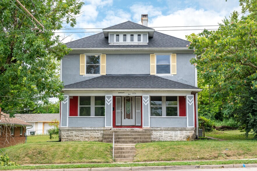 Building Photo - 3124 Lakeview Ave