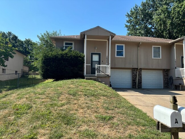 Building Photo - 28th Terrace Duplex