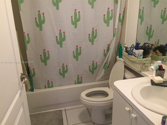 Building Photo - 3052 SW 27th Ave