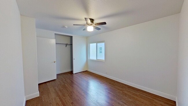 Building Photo - 24652 Vía Raza