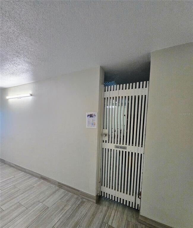 Building Photo - 500 Treasure Island Causeway