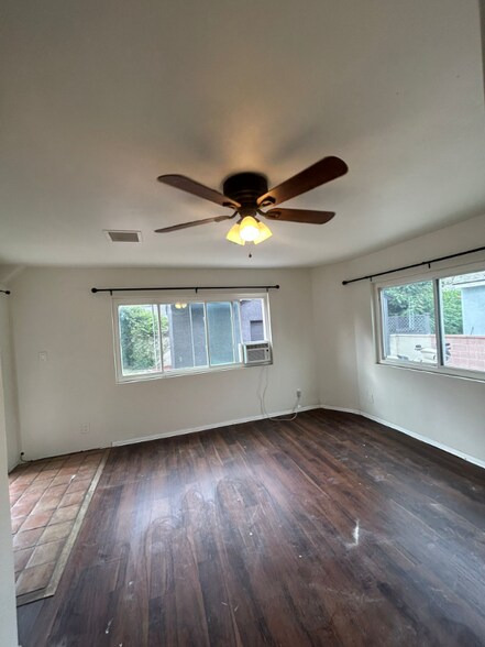 Building Photo - 2528 Denmead St
