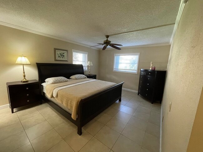 Building Photo - 22765 SW 66th Ave