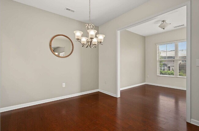 Building Photo - 3-Bed Townhome in Brier Creek