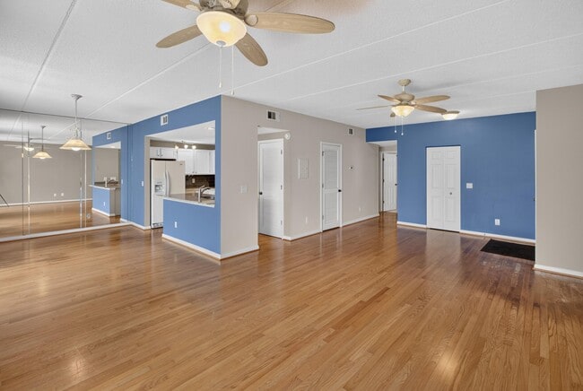 Building Photo - 29 Aledo Ct