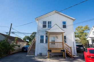 Building Photo - 3706 Chicago Rd