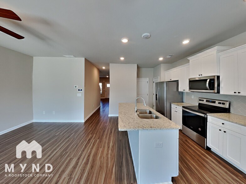 Building Photo - 120 Skipjack Ct