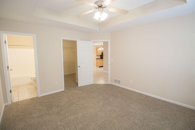 Building Photo - 1881 Field St