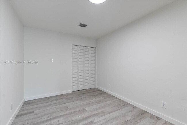 Building Photo - 25 NW 78th St