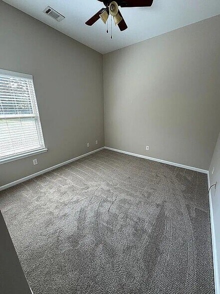 Building Photo - 9056 Lexington Ct