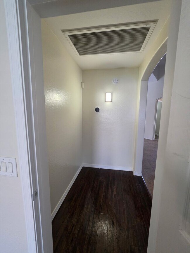 Building Photo - 3924 N Wicca Way