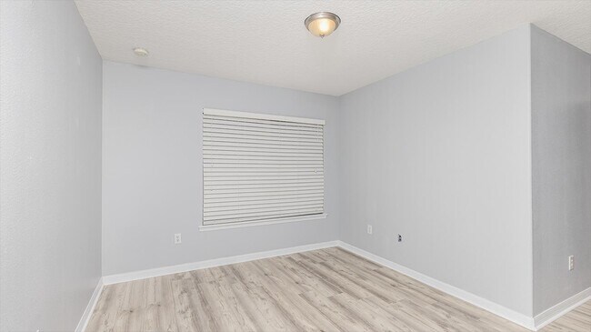 Building Photo - 3446 Pegaso Ave