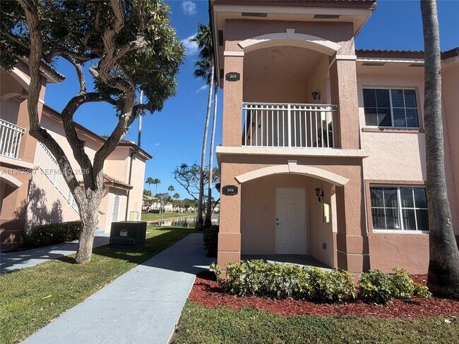 Building Photo - 2731 SE 12th Rd