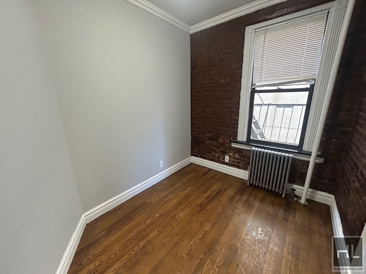 Building Photo - East 13th Street