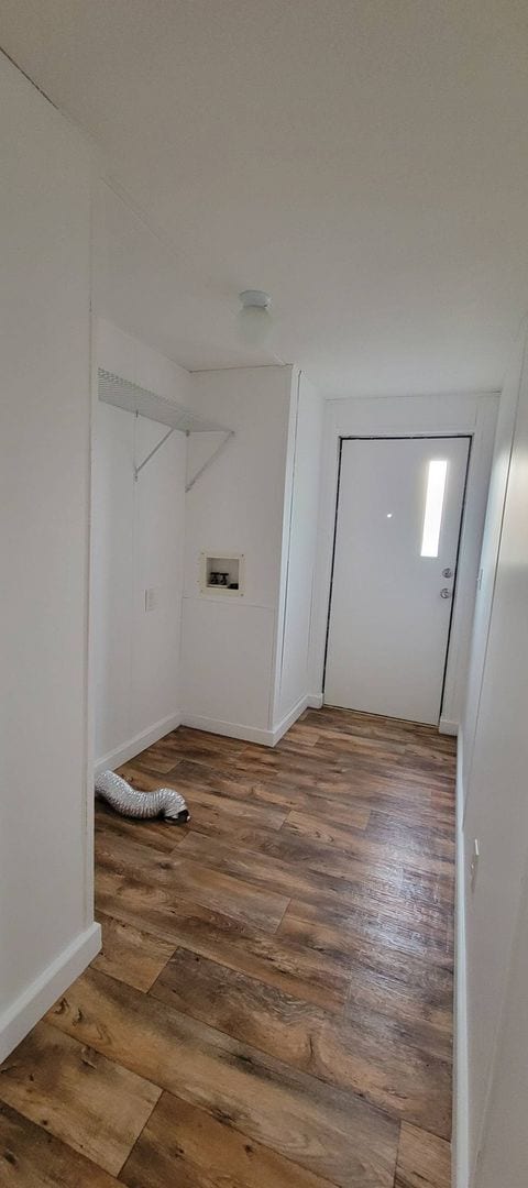 Building Photo - Ready to Move in