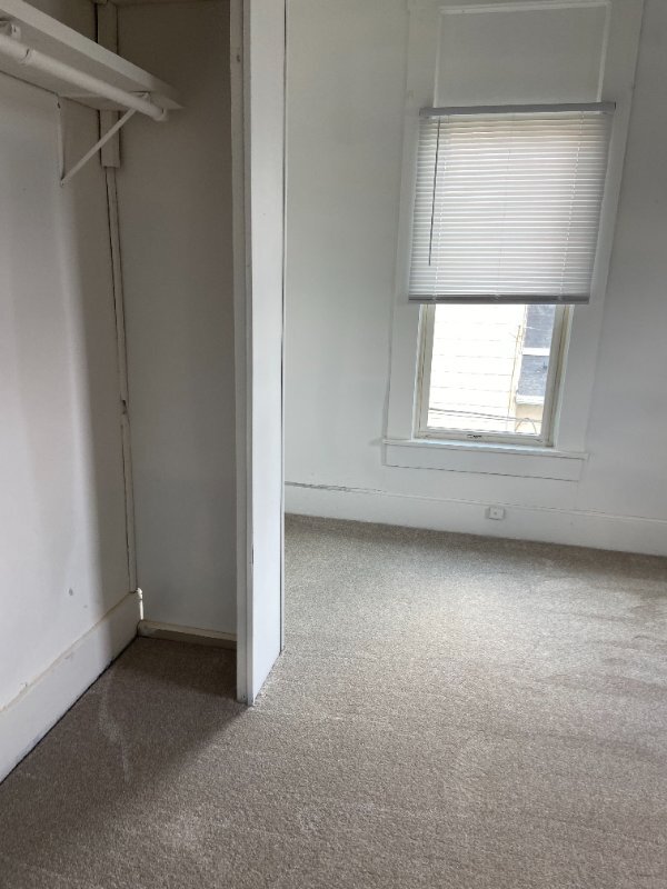 Building Photo - 225 S East St