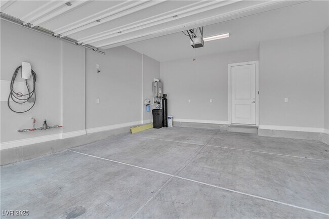 Building Photo - 11634 Peregrine Pt Ct