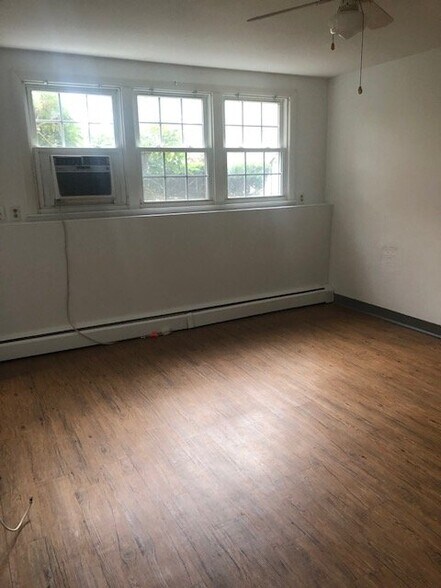 Building Photo - 53-55 Main St