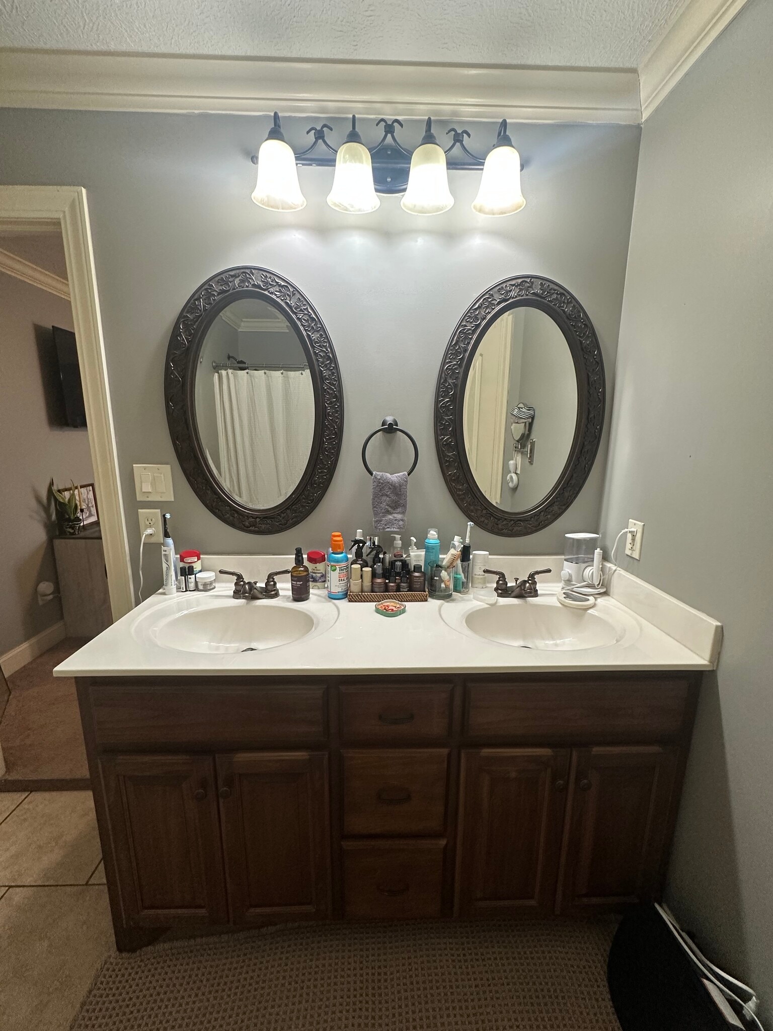 Building Photo - 30 Clovewood Cv