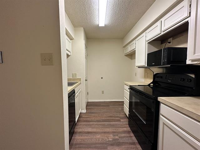 Building Photo - 3210 S Fielder Rd