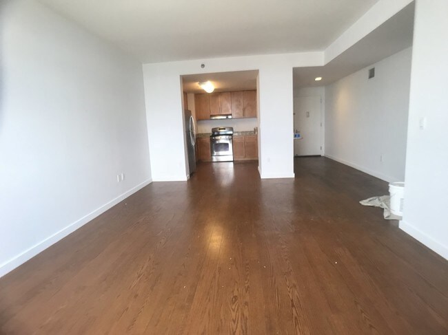 Building Photo - 4024 College Point Blvd