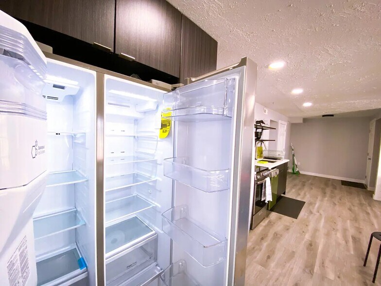 Building Photo - 14380 Henry Day Rd